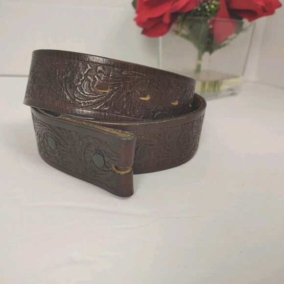 Vtg Justin Embossed Full Grain Leather Belt Sz 32 No Buckle Excellent USA Made - Picture 2 of 6